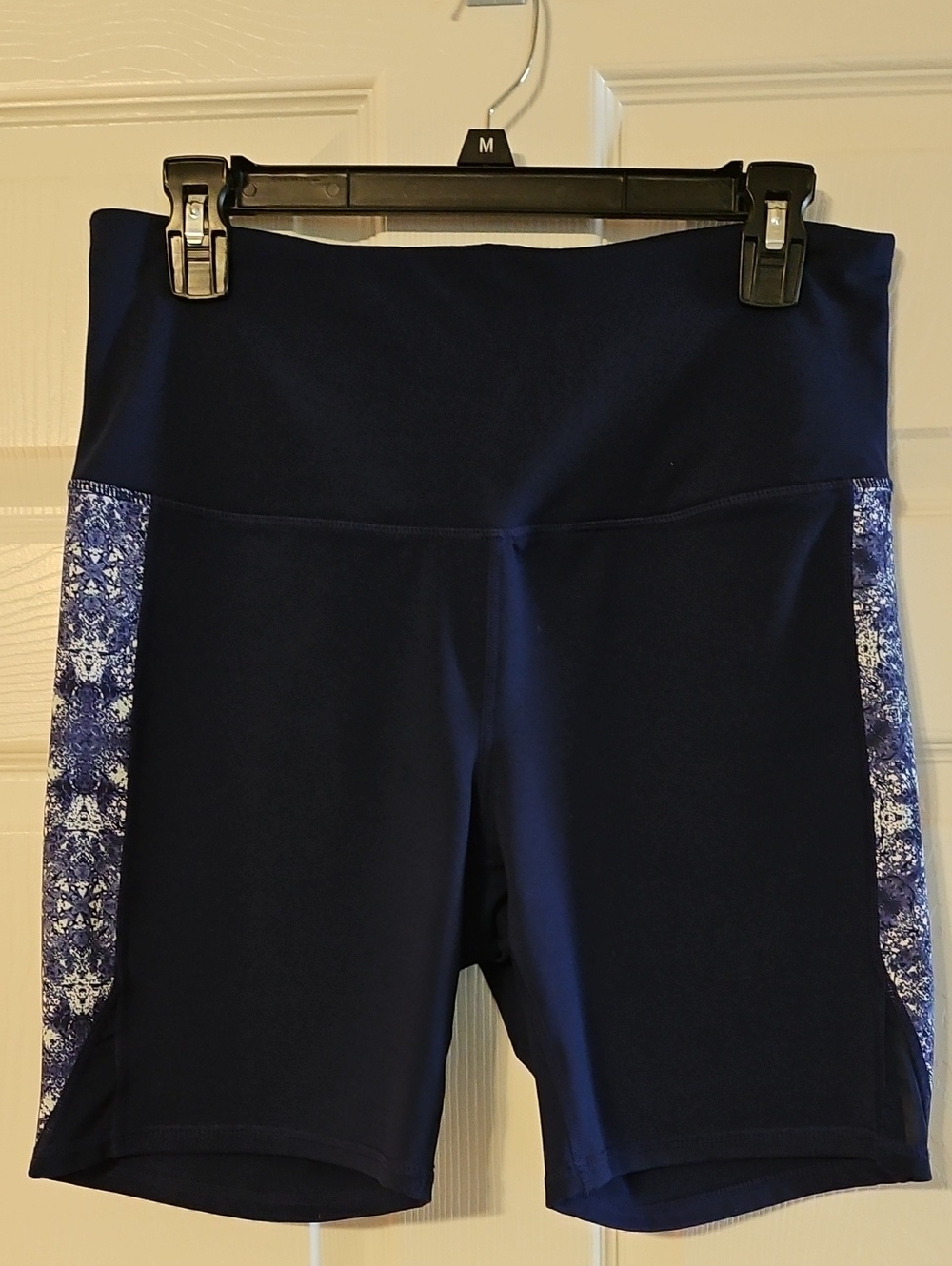 Gaiam Navy High-Waist Athletic Bike Shorts with Patterned Side Panels